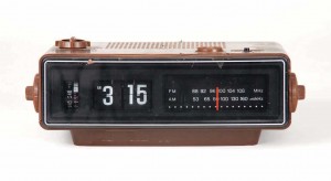 Vintage-Flip-Clocks-Unique-Design