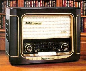 A Grundig Hi-Fi model 960 radio. Photo courtesy of Tim Henney.